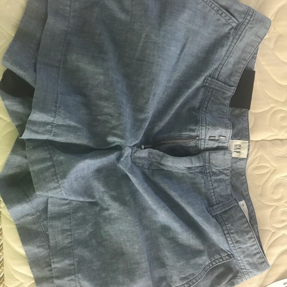 Brand new chambray gap shorts